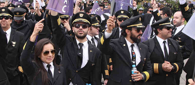 Negociación para levantar el paro quedan en manos de Avianca: Acdac