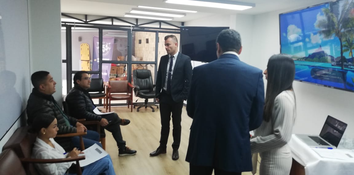 Road Show de Brookfield Aviation International en Colombia