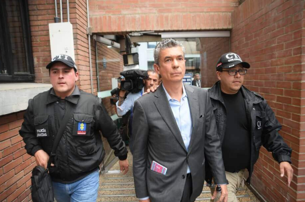 Caso chuzadas: sindicato de pilotos pide que el proceso pase a un juzgado especializado.