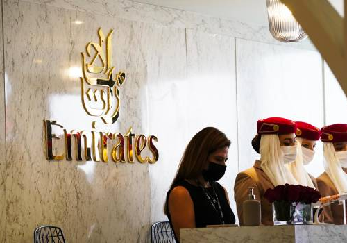 Aerolínea Emirates anuncia posible venta de acciones